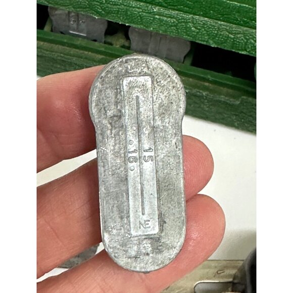 Vintage Singer Buttonholer Sewing Machine Attachment – Green Case w/ Templates - Picture 7 of 10